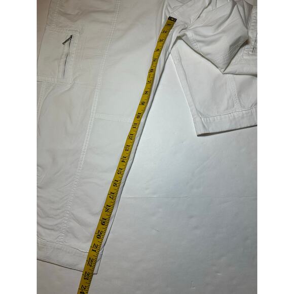 Chico’s White Cargo Capri's Pants Women’s Size 2 Crop US 12 Cotton Stretch - Picture 2 of 7